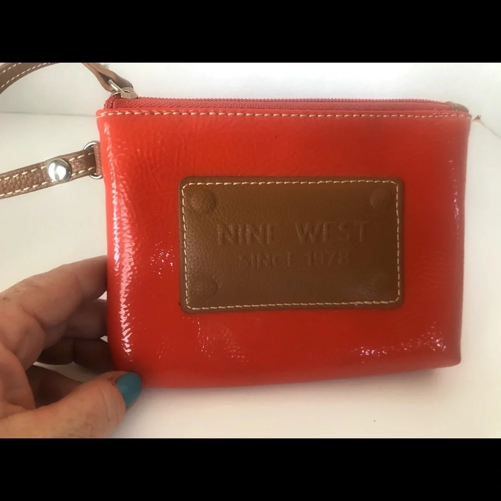 Nine West wristlet